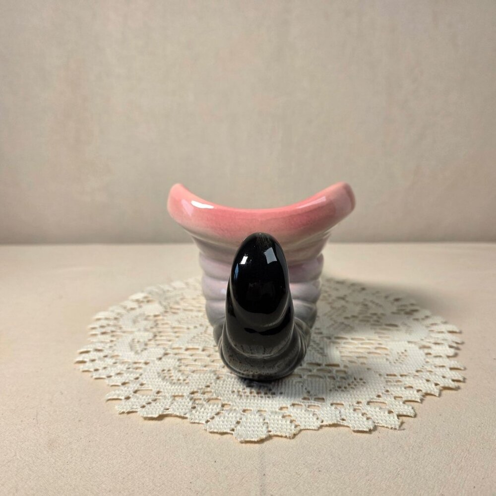 Vintage Hull Pottery Cornucopia Vase Pink & Black Ceramic Decorative Home Accent - Picture 6 of 7